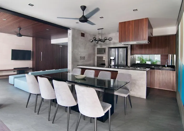 4br Jumat - Minggu Villa