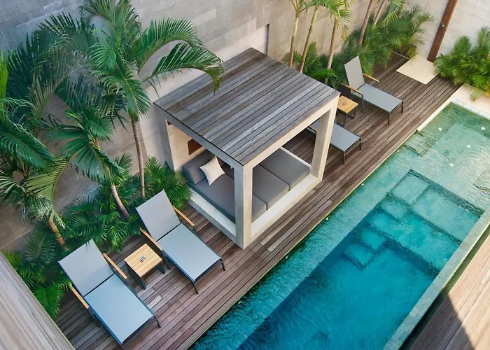 4br Jumat - Minggu * Seminyak