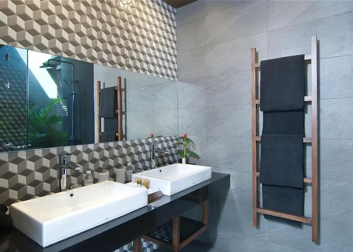 4br Jumat - Minggu Villa Seminyak