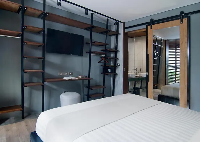 4br Jumat - Minggu Villa Seminyak
