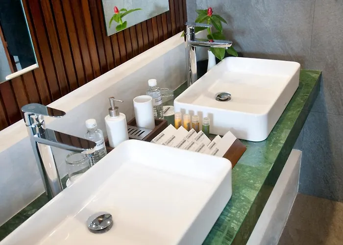 4br Jumat - Minggu Villa