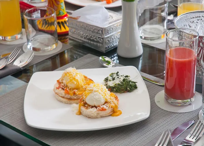 4br Jumat - Minggu * Seminyak